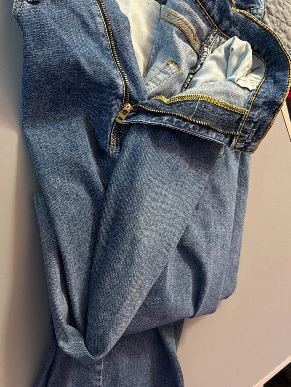 Levi's 541 Men's Blue Denim Jeans - Classic Straight Fit